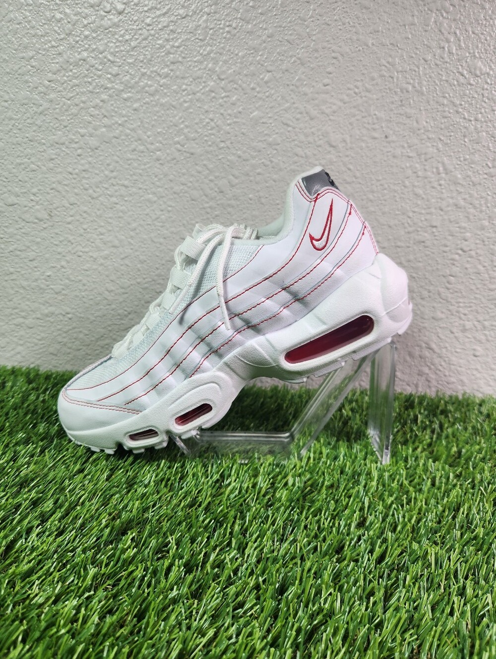 Nike Air Max 95 II4053-101 GS Sneaker White Red Synthetic 6Youth/ 7.5 Women's